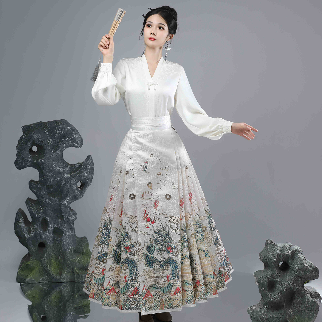 龙腾凤羽 四季款明制汉服织金妆花满织马面裙套装 原创显瘦中国风