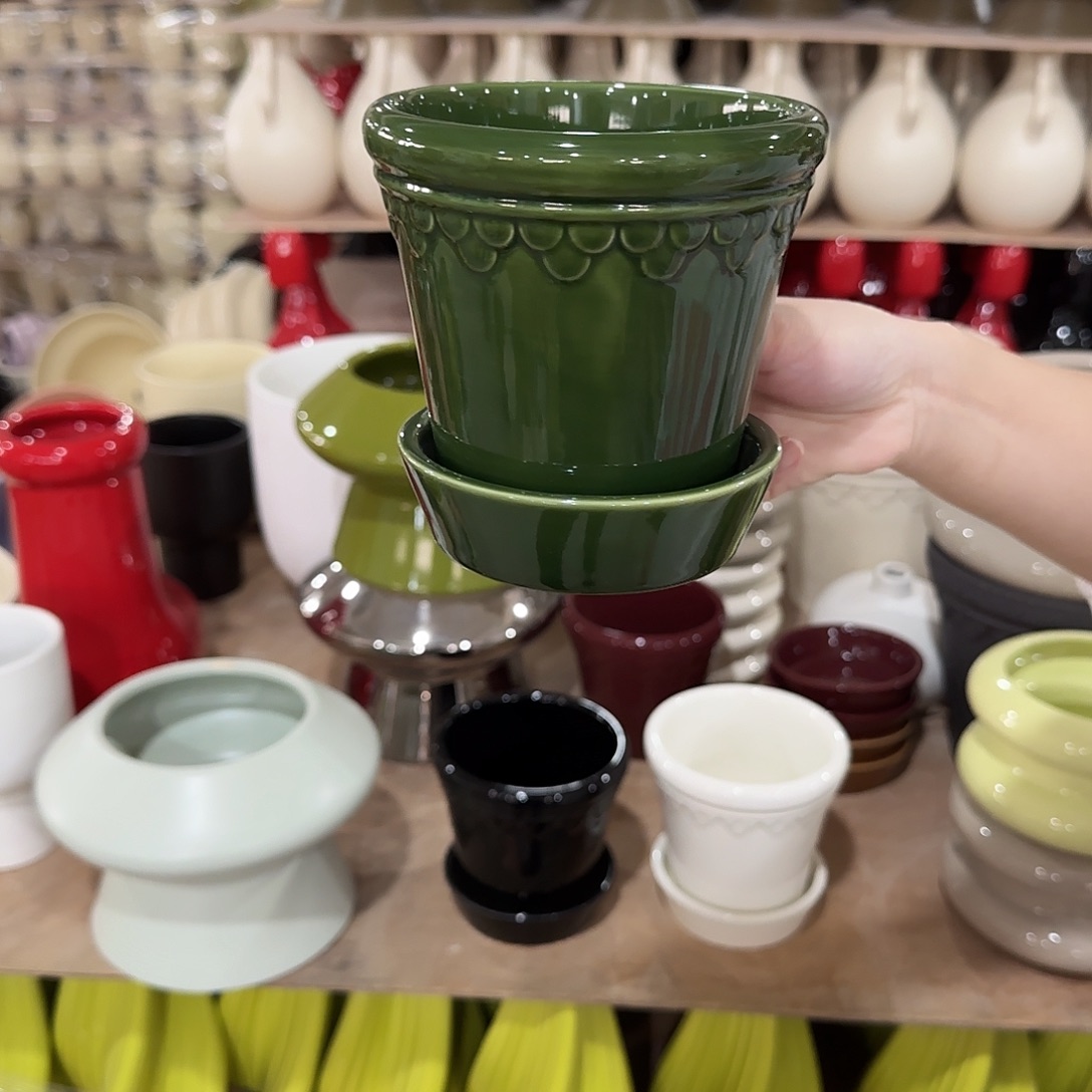 b4绿色带托花盆花盆花盆