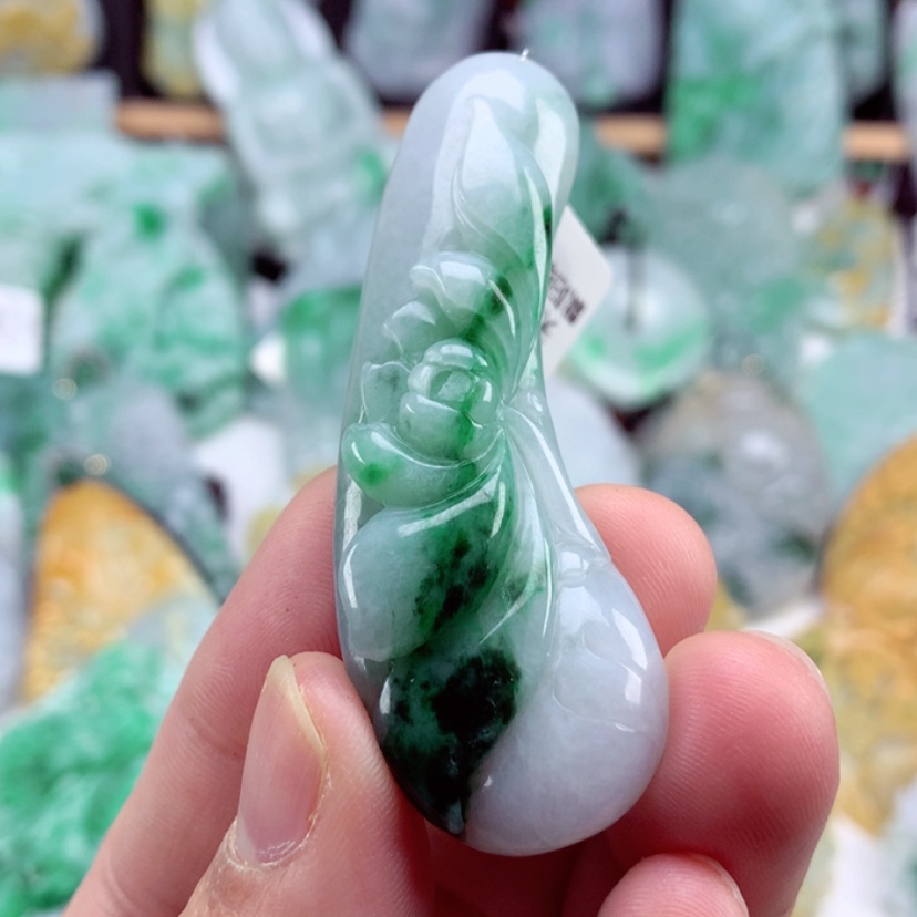 【闪购商品】翡翠吊坠(不含链)未镶嵌