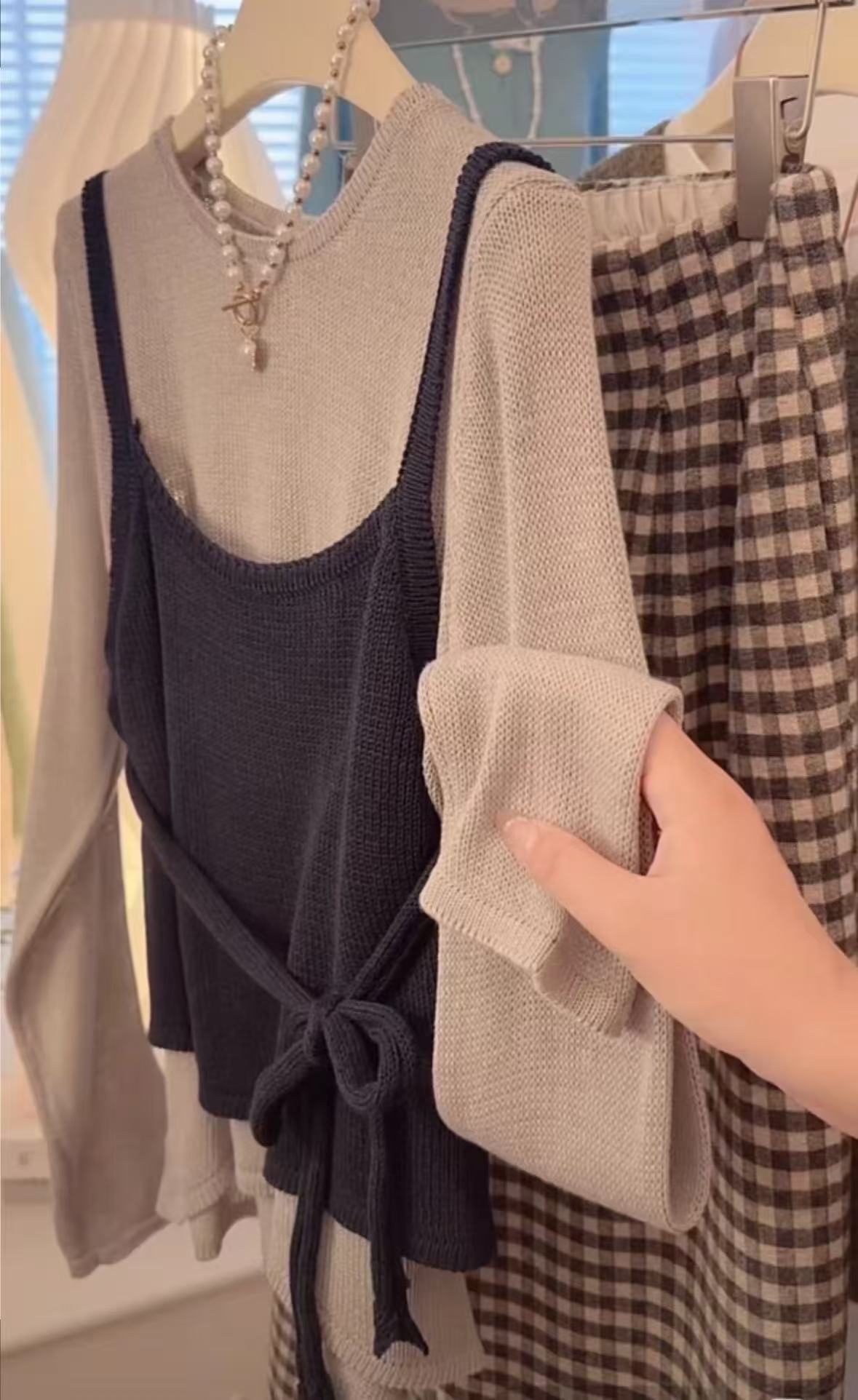 早秋chic松弛感假两件拼接毛衣针织衫女时尚绑带收腰长袖针织上衣