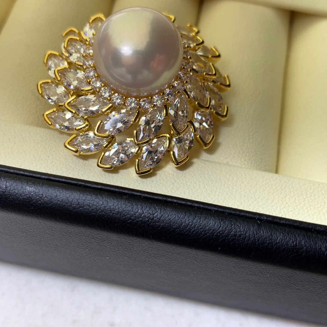 未镶嵌淡水珍珠胸饰