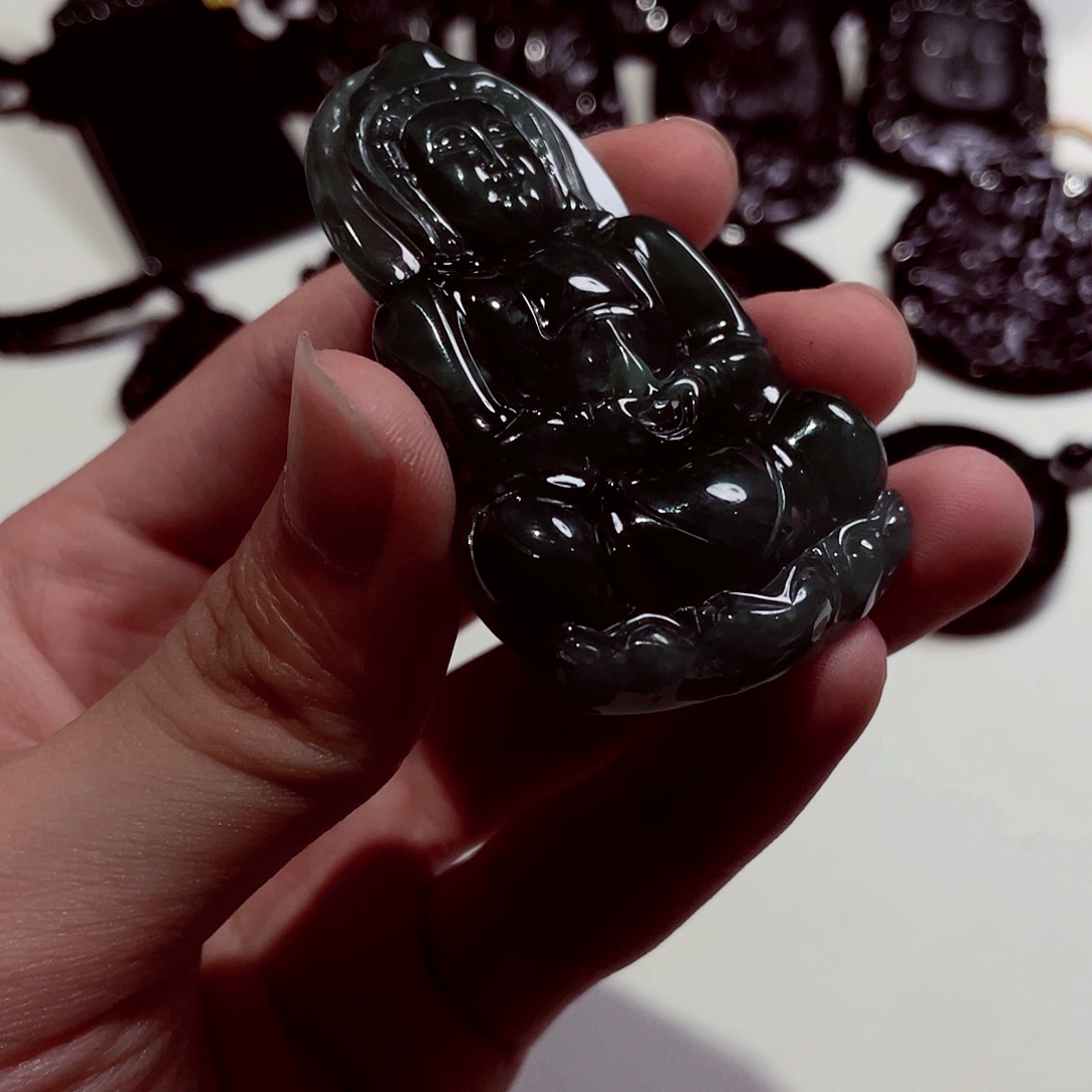 蓝***想翡翠未镶嵌颈饰翡翠