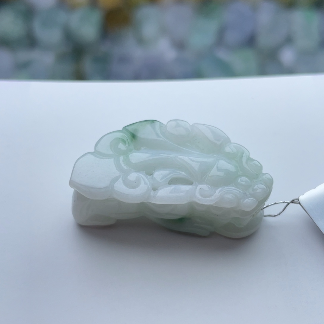 翡翠颈饰未镶嵌貔貅