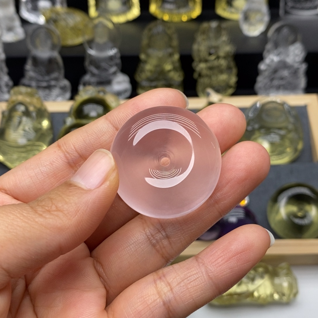 秋***了水晶颈饰未镶嵌平安扣