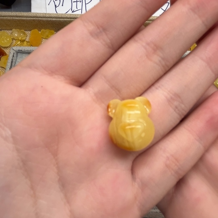 裸石琥珀未镶嵌猫*?天然蜜蜡配件
