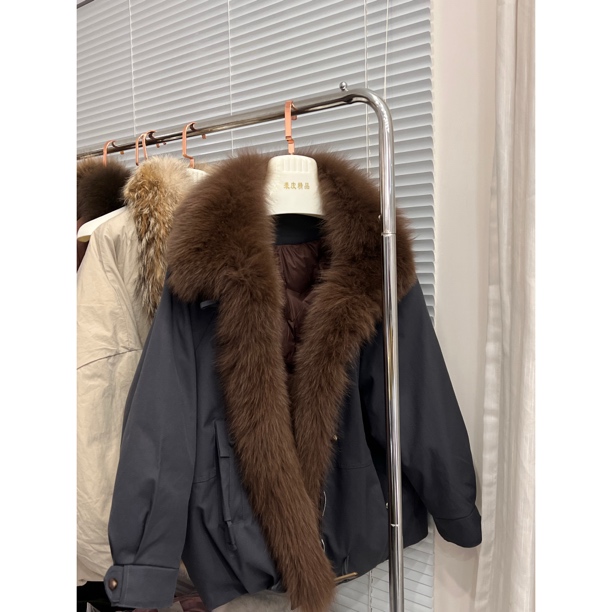 【DZP】超大狐狸毛白鸭绒羽绒服