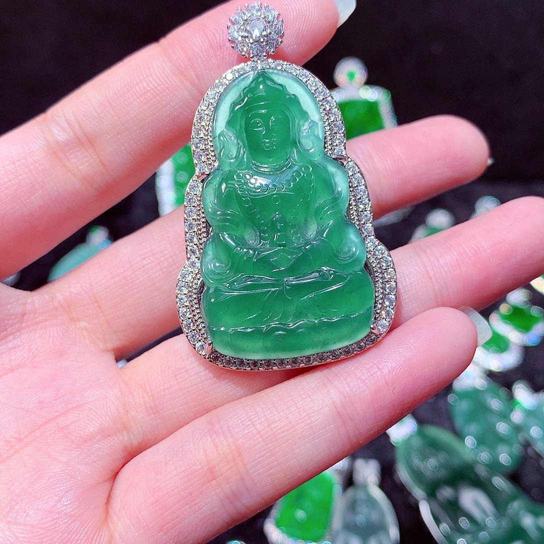 【闪购商品】翡翠吊坠(不含链)未镶嵌