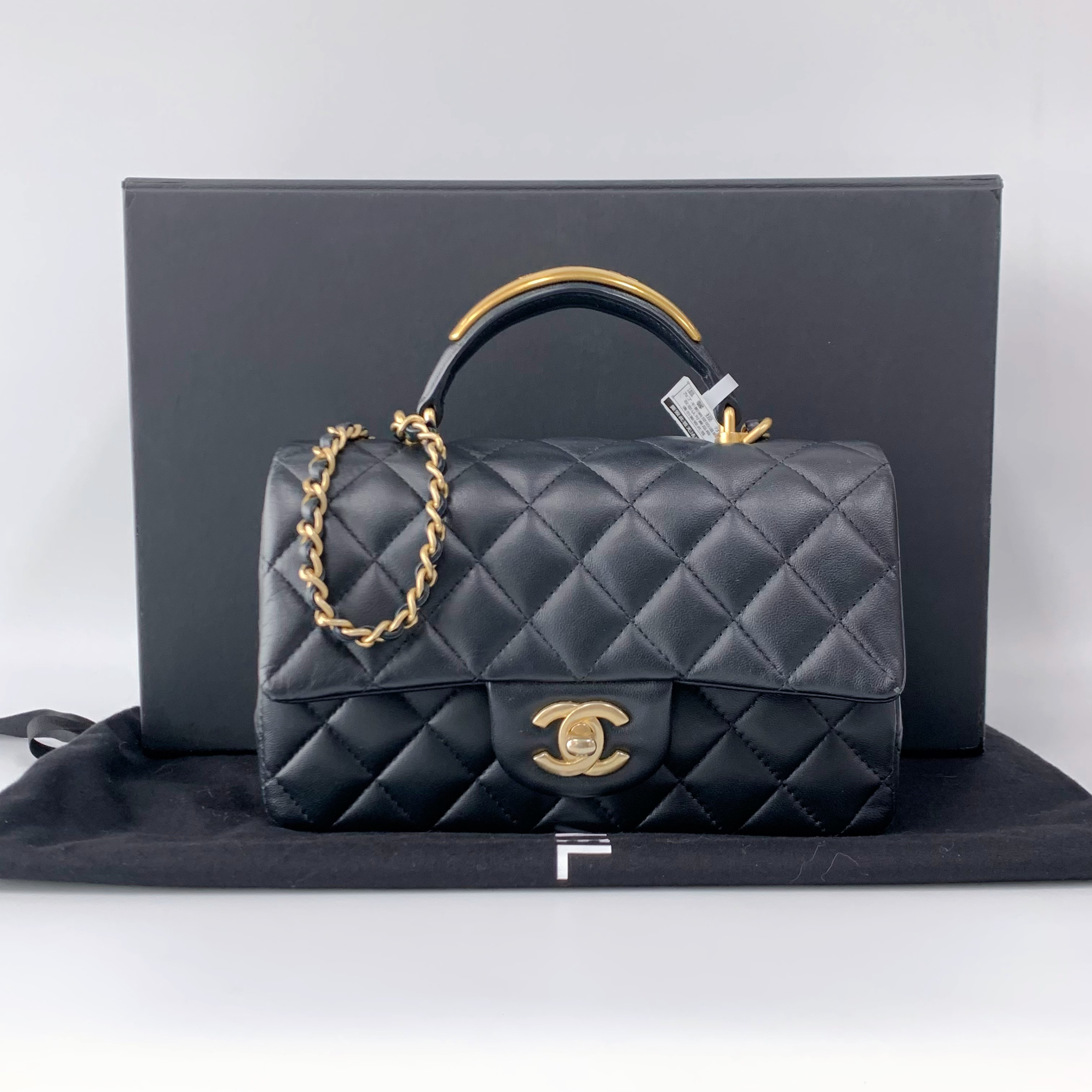 99新 Chanel/香奈儿 99新 黑色金扣cf大mini手柄手提斜挎包