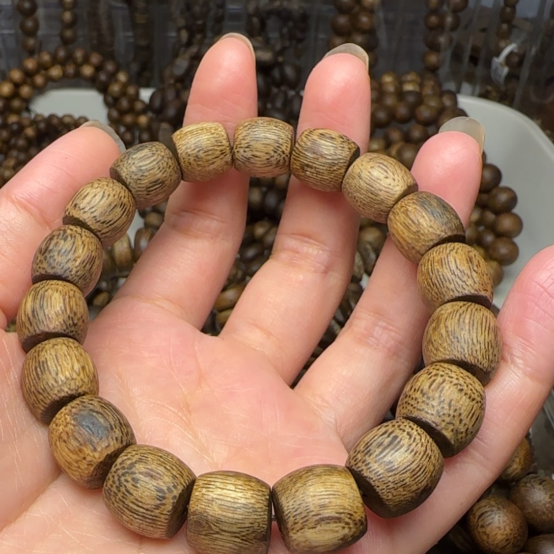 沉香手串单圈1.1规格11.7克陆河老料