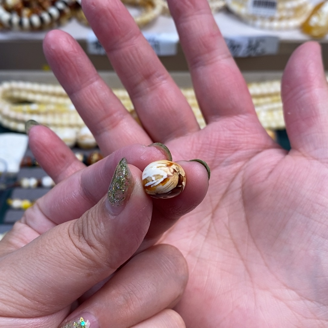 未镶嵌琥珀裸石沁色虎皮纹墩子11.9