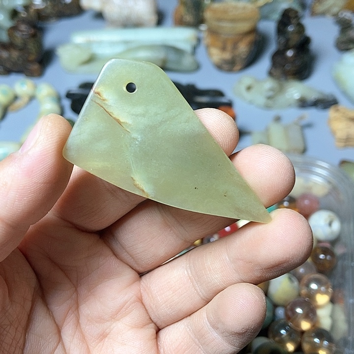 和田玉未镶嵌颈饰110