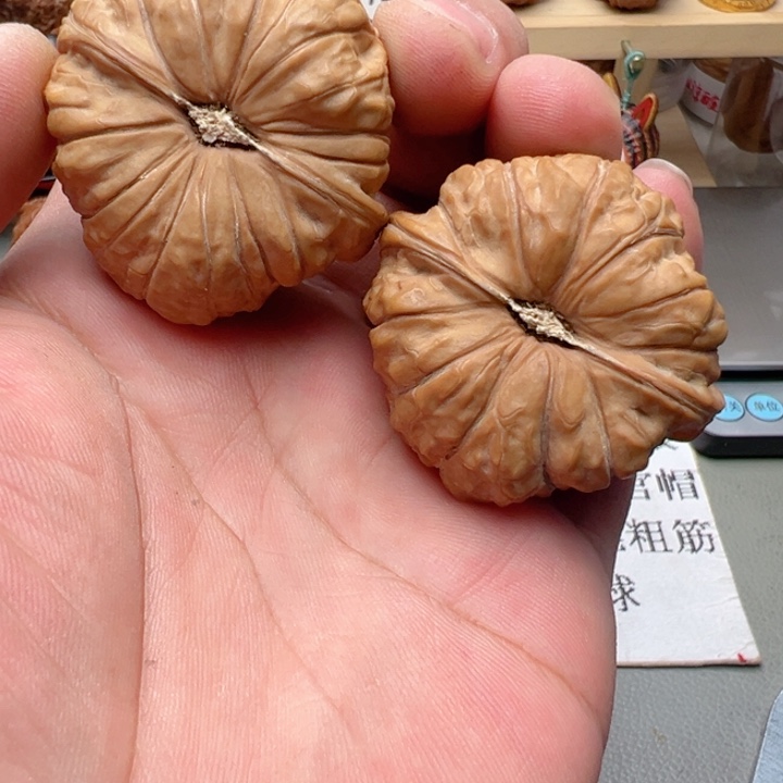 文玩核桃吊坠46尺全品南瓜墩