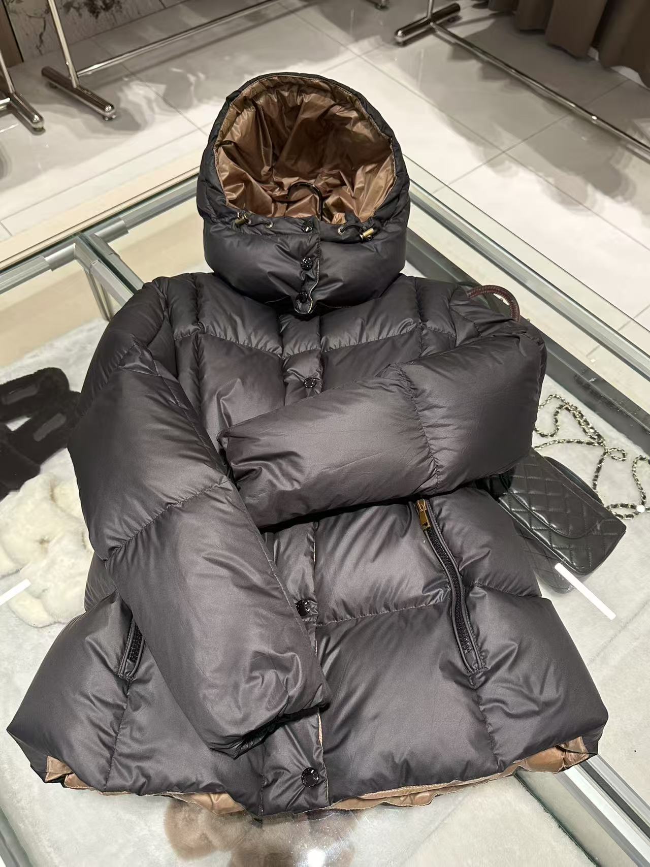 25新款 冬季面包服时尚小蛮腰连帽女羽绒服蚂蚁腰B811