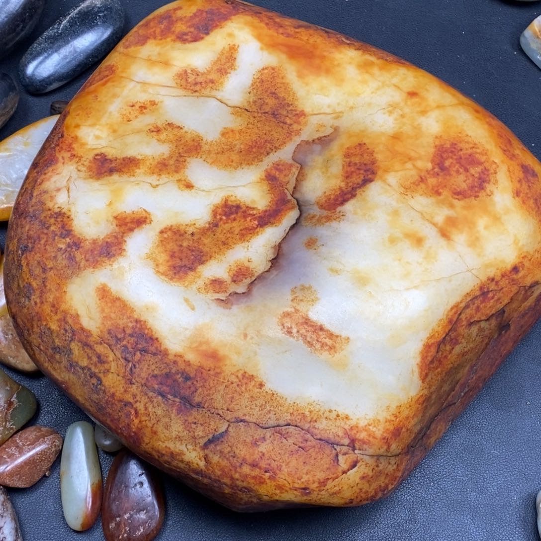 和田玉挂件未镶嵌平*哥