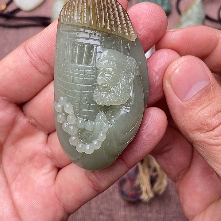 和田玉颈饰未镶嵌