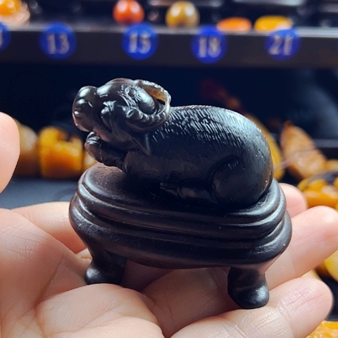 田黄石B*傅黑田石摆件