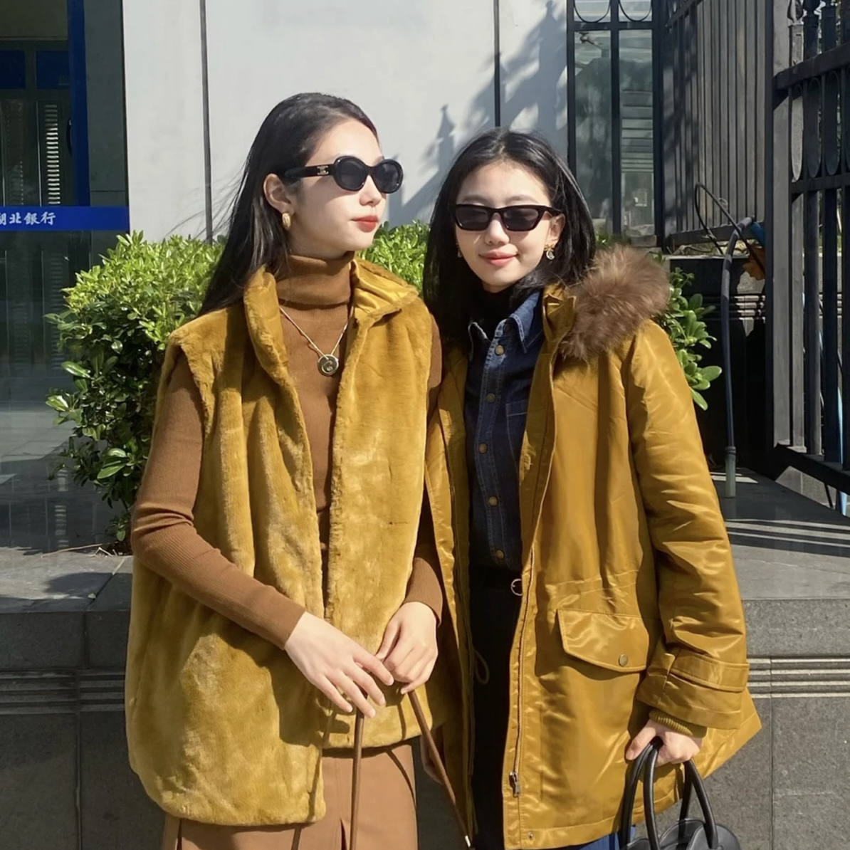 GIRDEAR/哥弟新雪丽两件套可拆卸显瘦连帽环保皮草外套1400548