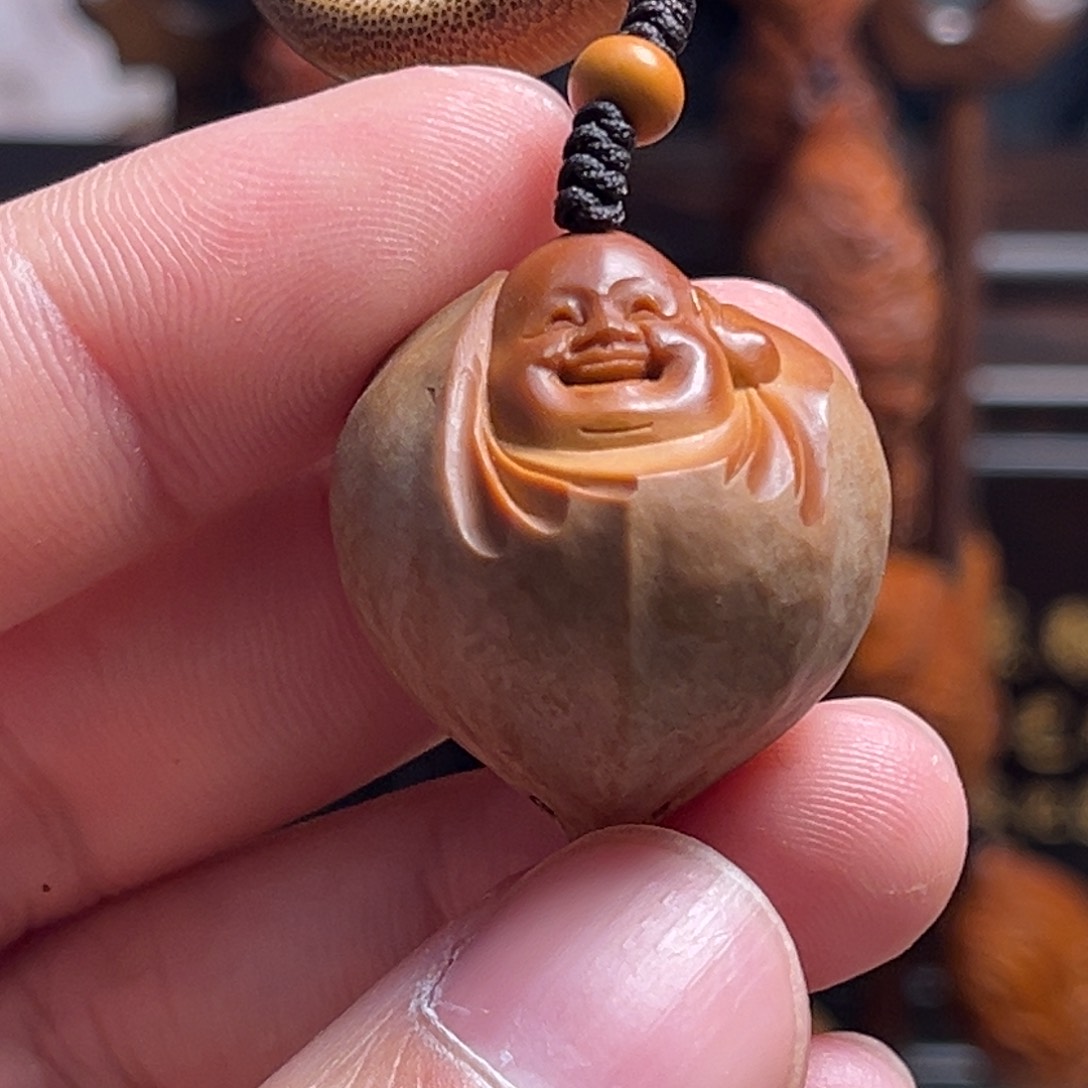 橄榄核吊坠2.6包衣弥勒
