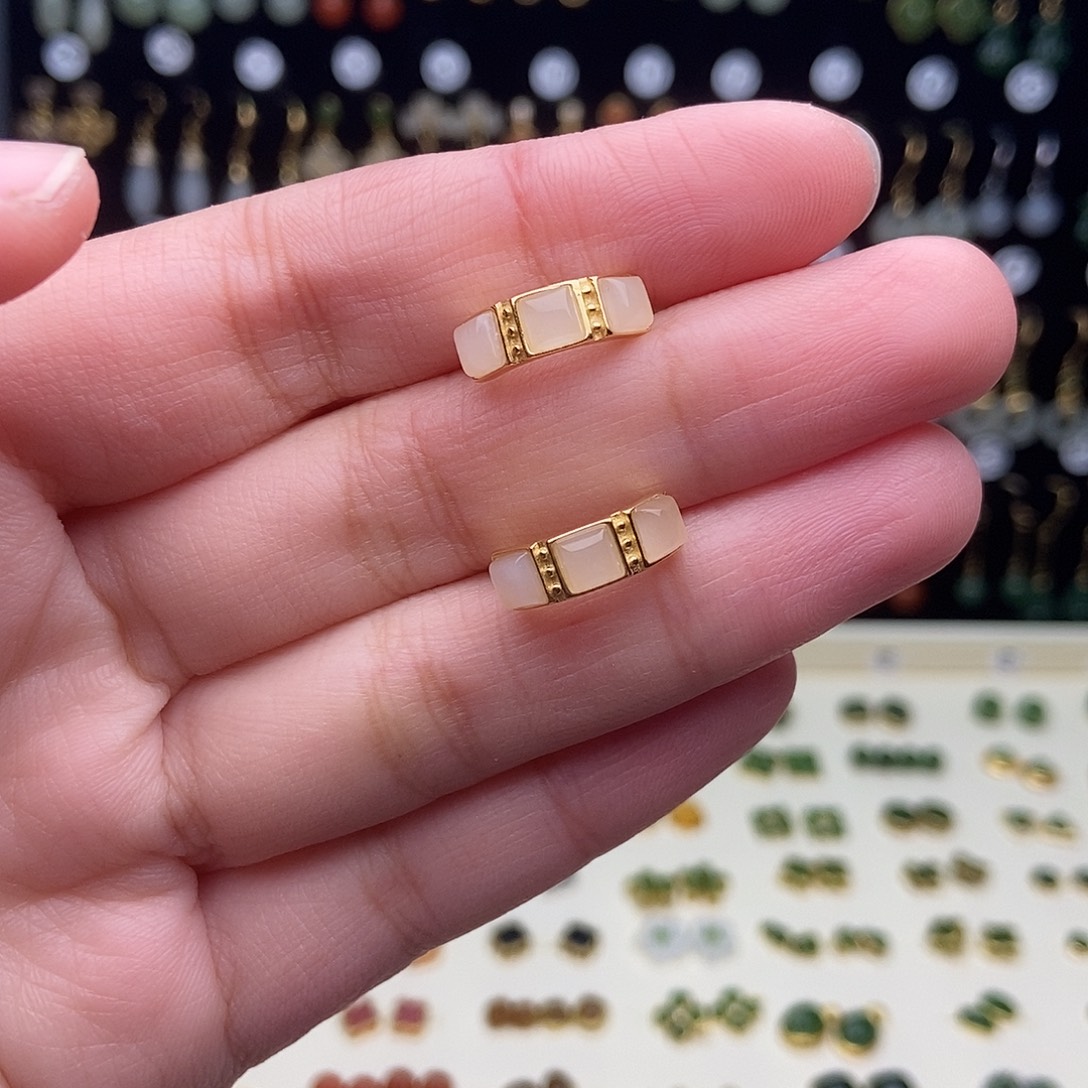 和田玉（碧玉）银S925镀金镶嵌颈饰