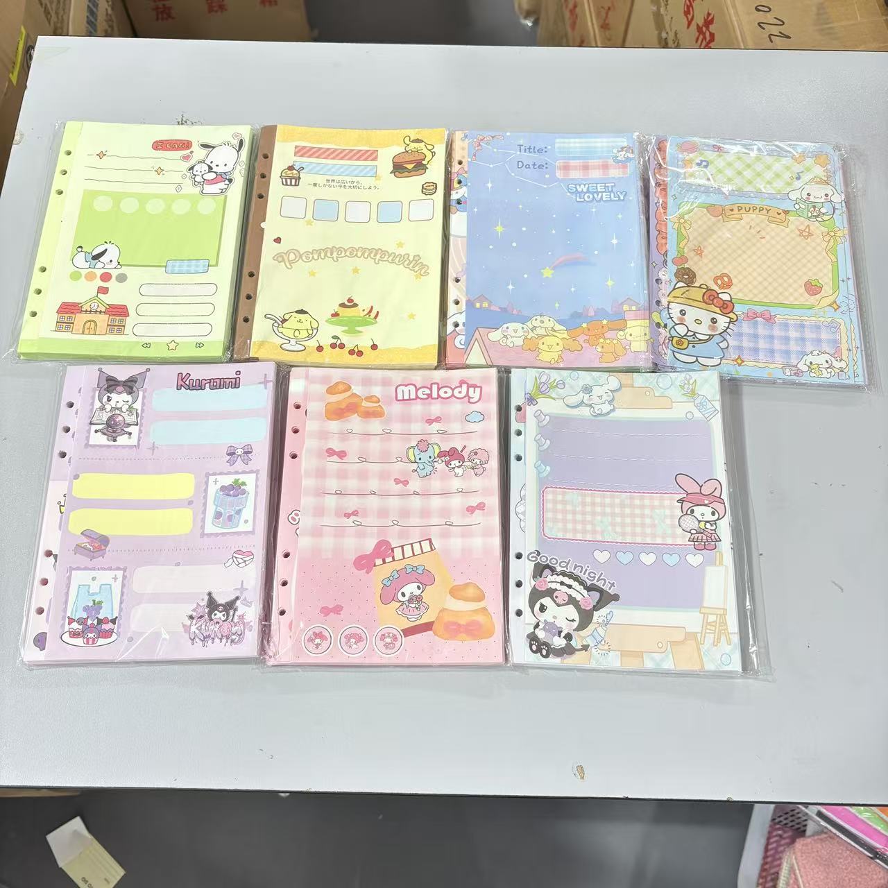 三丽鸥三折叠活页替芯A5彩页6孔加厚全彩页可替换活页本内页