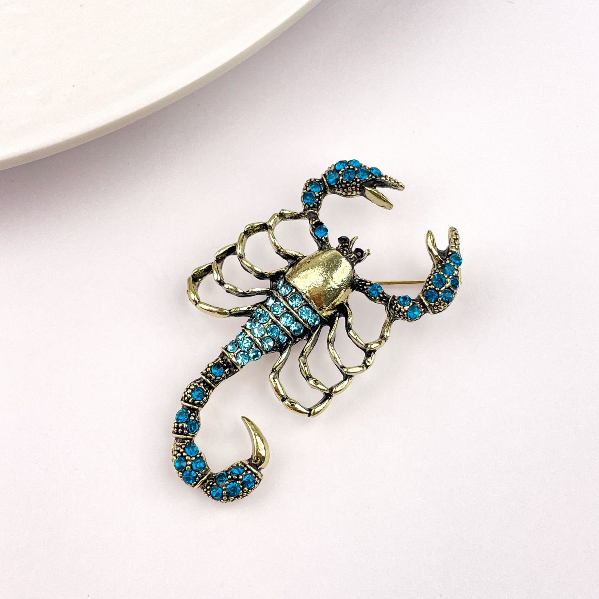 铜合金胸针 轻奢风时尚新款胸针ZB0343