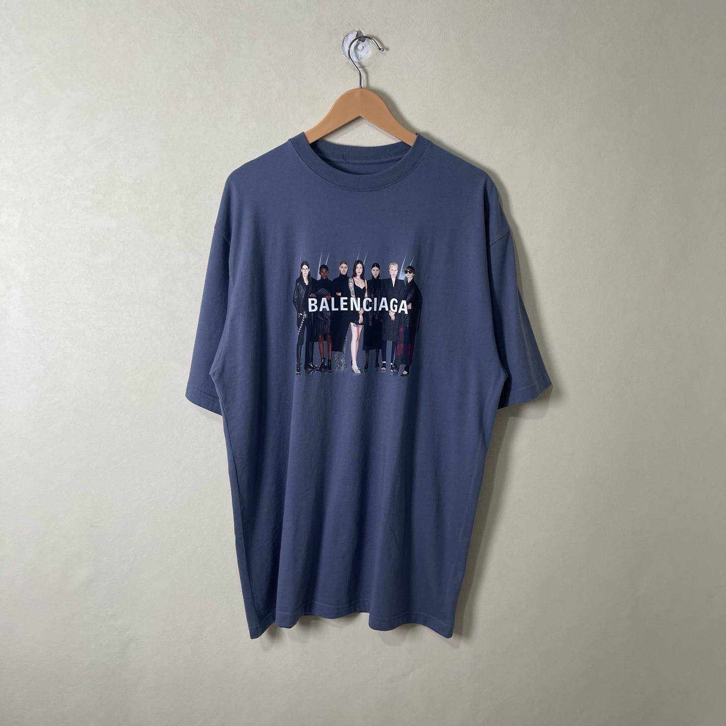 99新 Balenciaga/巴黎世家  雾霾蓝人像模特圆领短袖/XS码 无领标
