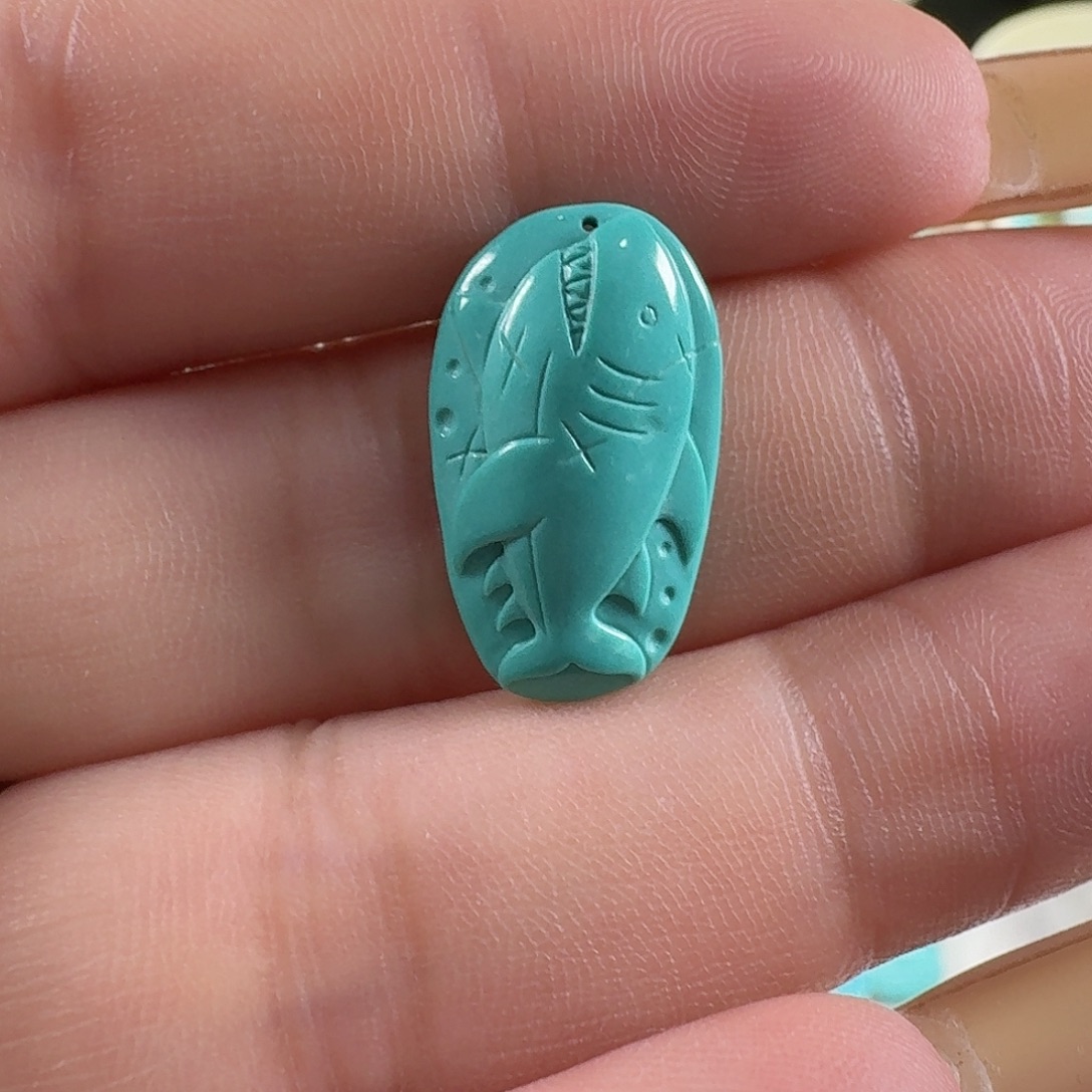 绿松石未镶嵌颈饰