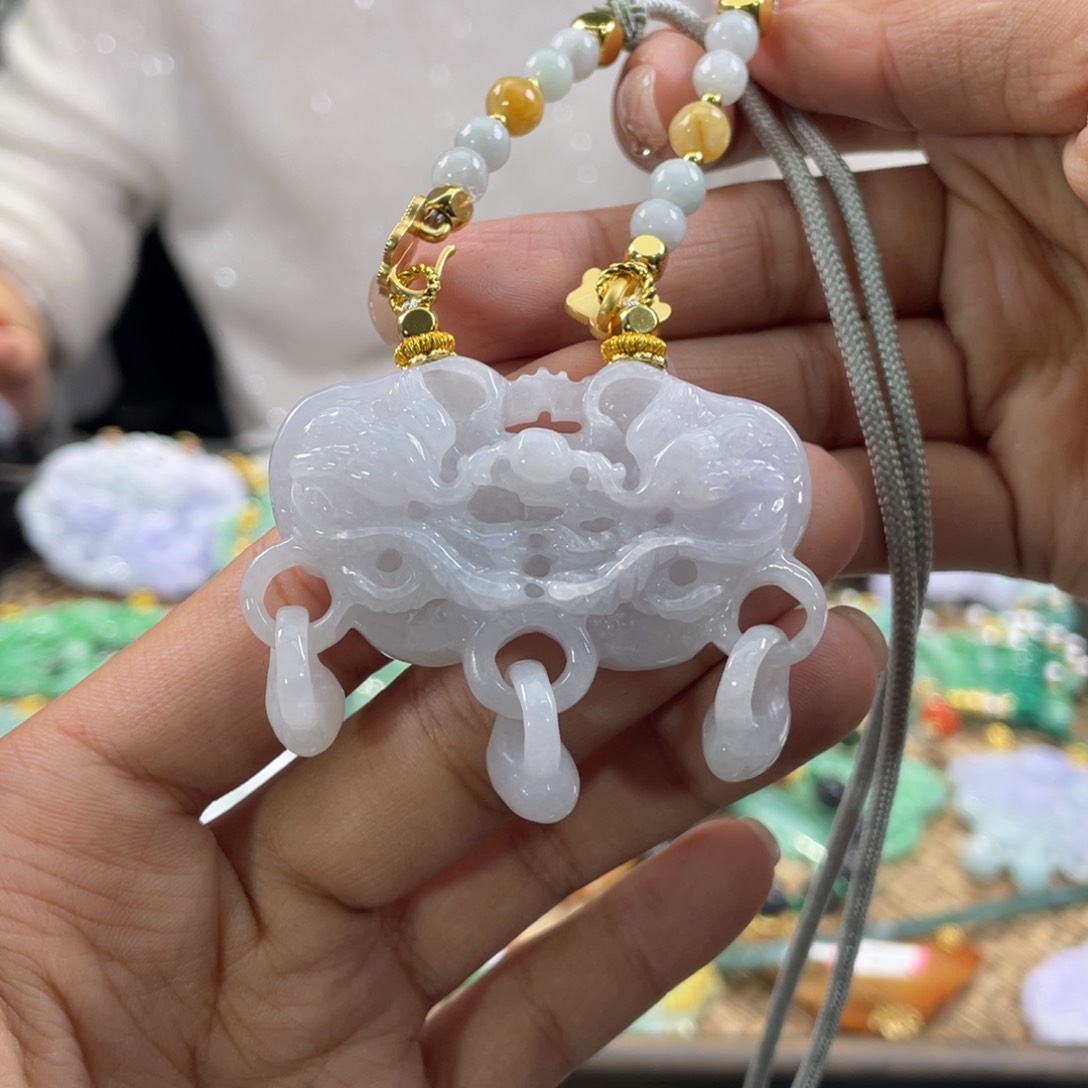 翡翠颈饰未镶嵌代编织