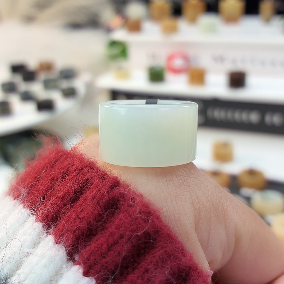 和田玉（糖玉）未镶嵌戒指i37晴水圆切17.2mm