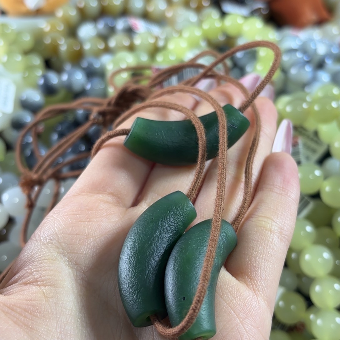 和田玉未镶嵌手链随机发一