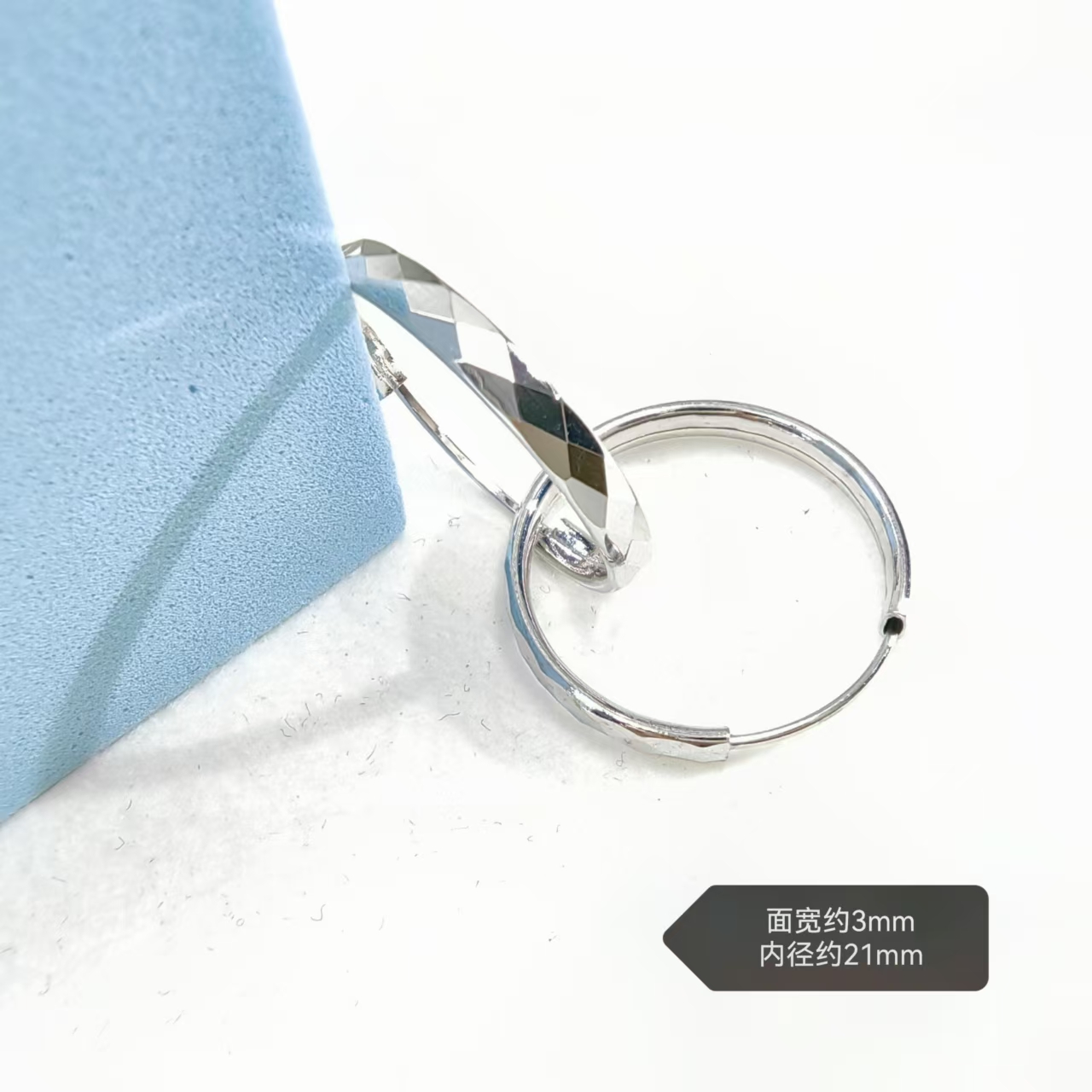 PT950铂金耳饰 光面菱格铂金耳圈  时尚百搭