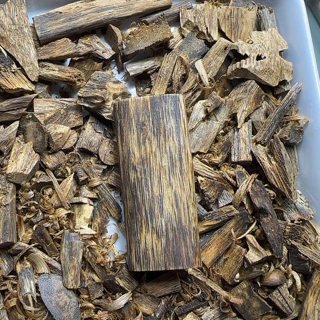 沉香沉香碎屑原汁原味