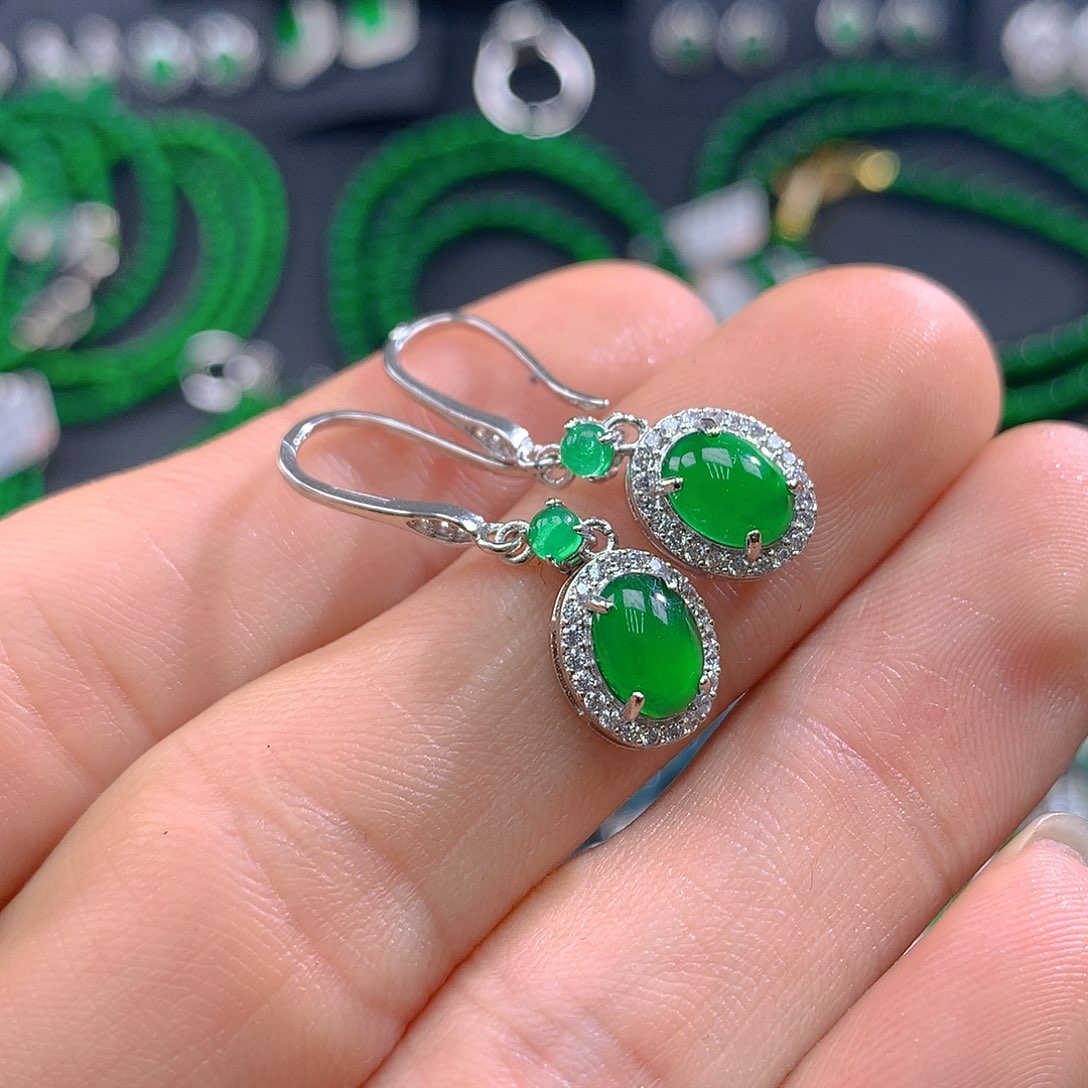 翡翠手链未镶嵌翡翠