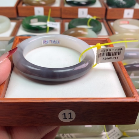 和田玉手镯未镶嵌55