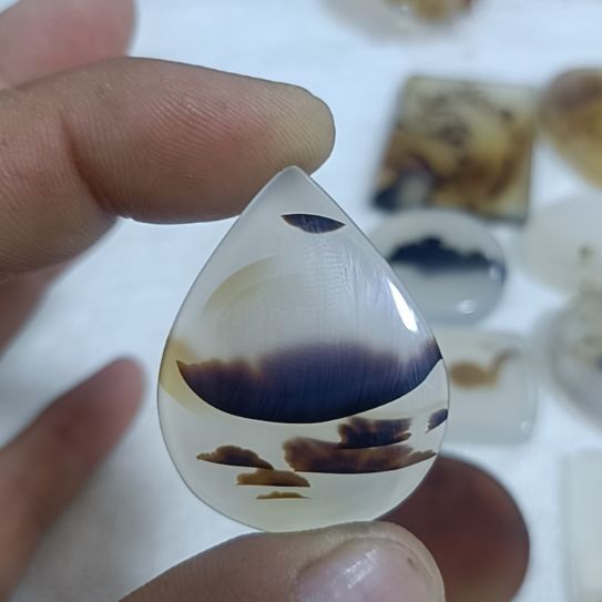 玛瑙/玉髓未镶嵌颈饰