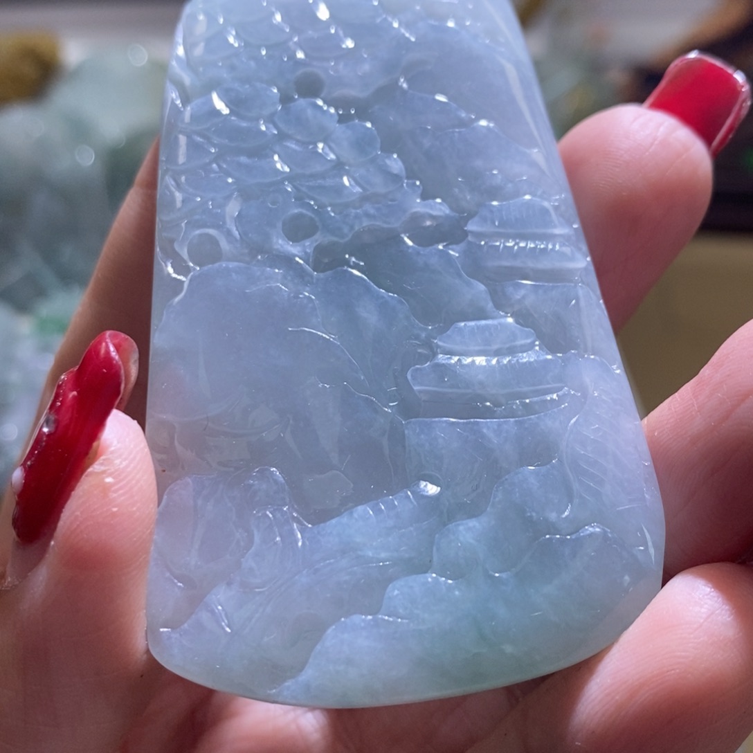 【闪购商品】翡翠颈饰未镶嵌山水