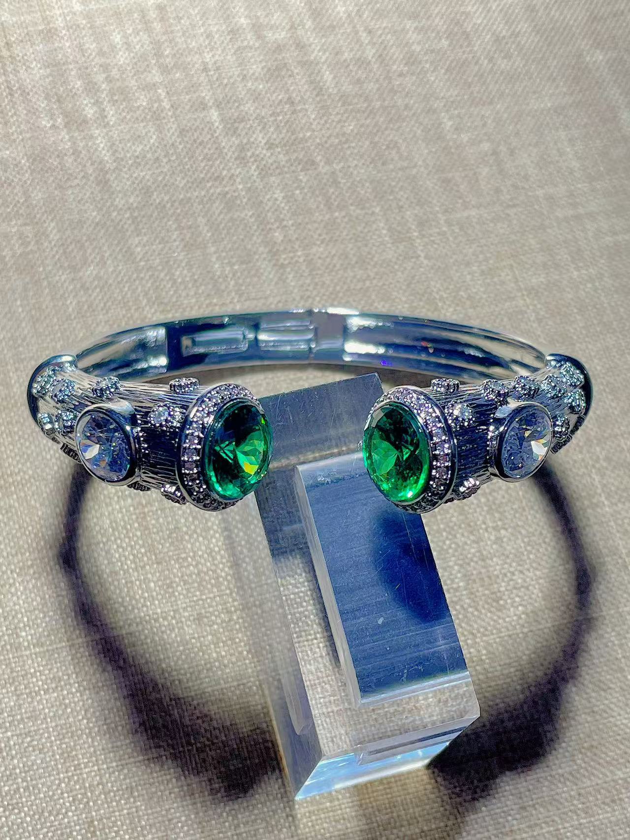 手镯 星光璀璨精美TT4-33