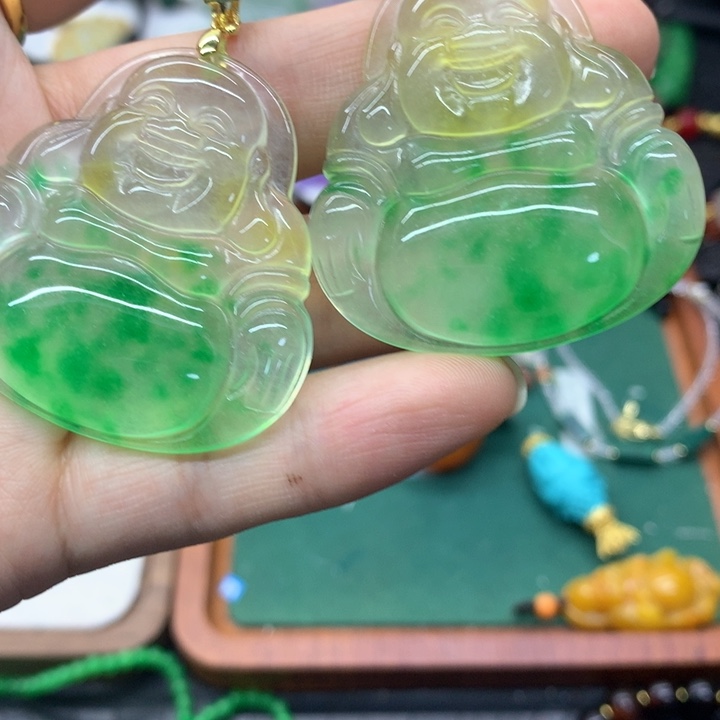 颈饰未镶嵌翡翠吊坠