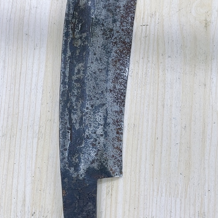 ?*尼家用会津老柴刀一把，没柄