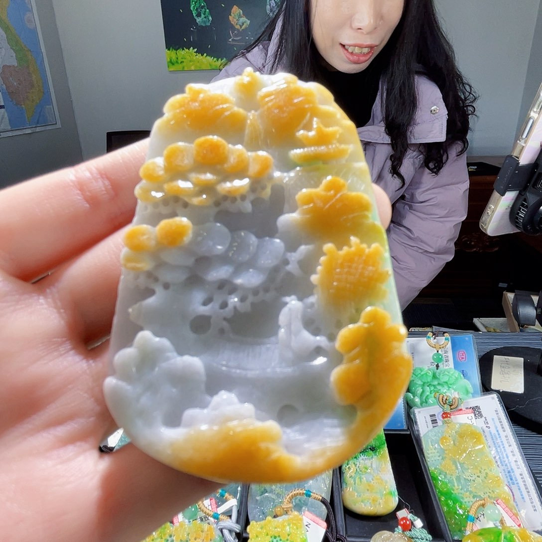 颈饰未镶嵌翡翠翡翠