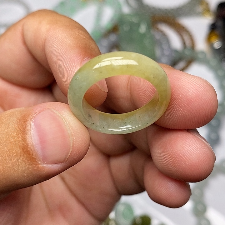 定制翡翠未镶嵌毛货需要抛光请慎拍