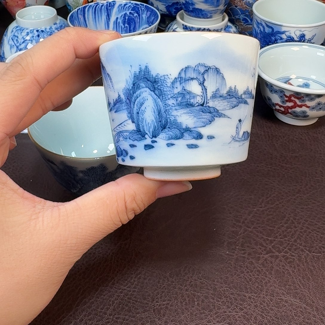 及***主现代景德镇陶瓷杯