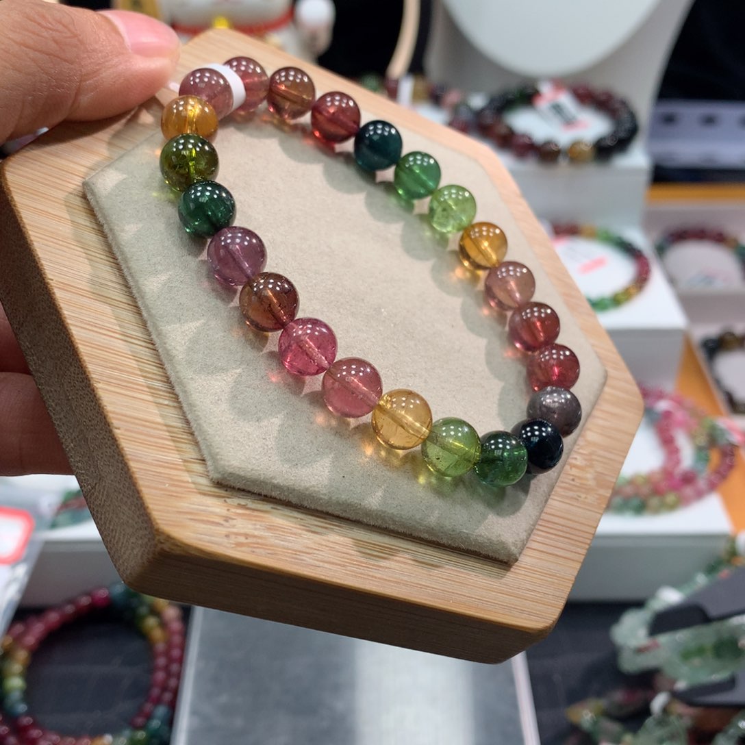 碧玺手链未镶嵌      8mm。   