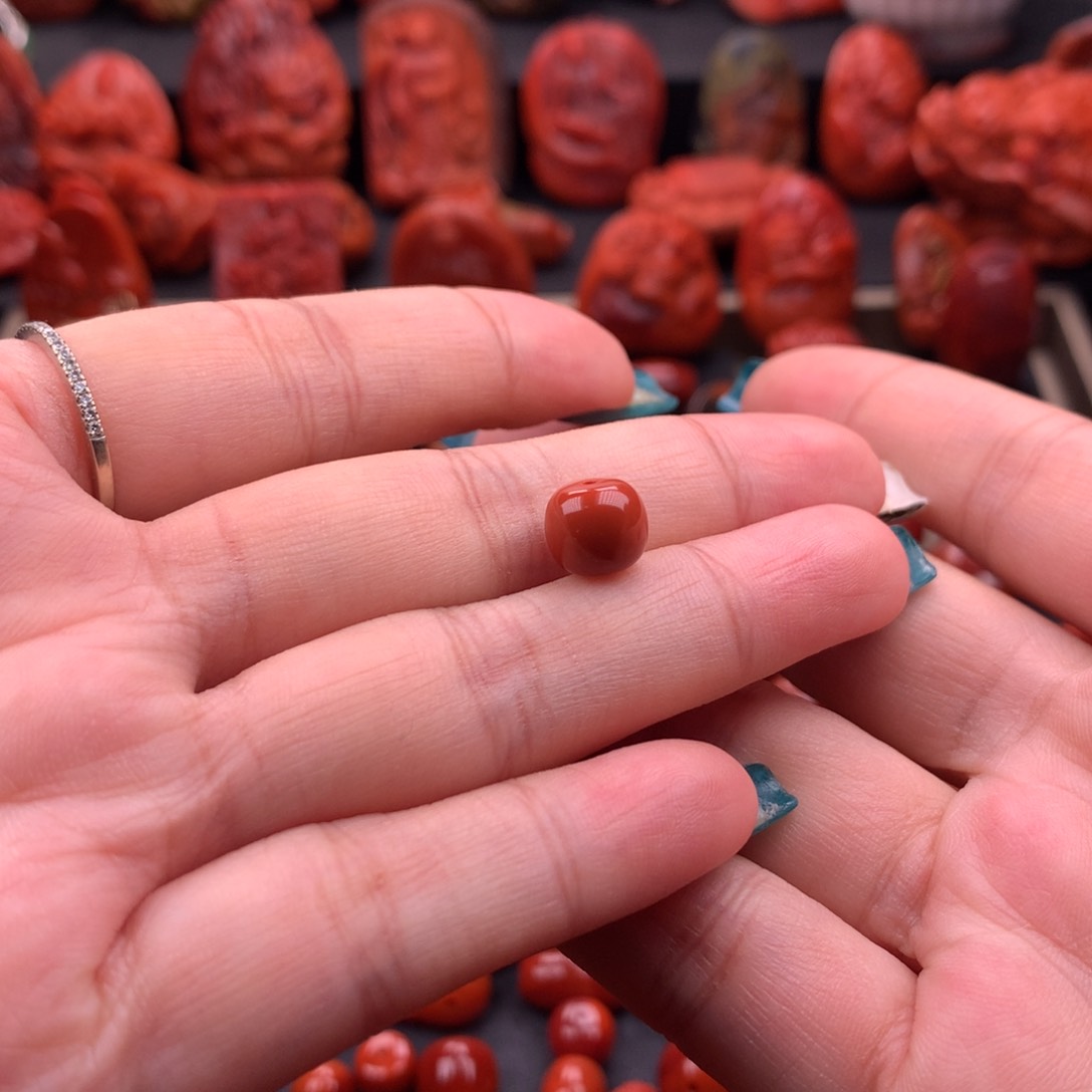 南红玛瑙南红川料原矿老型9mm未镶嵌