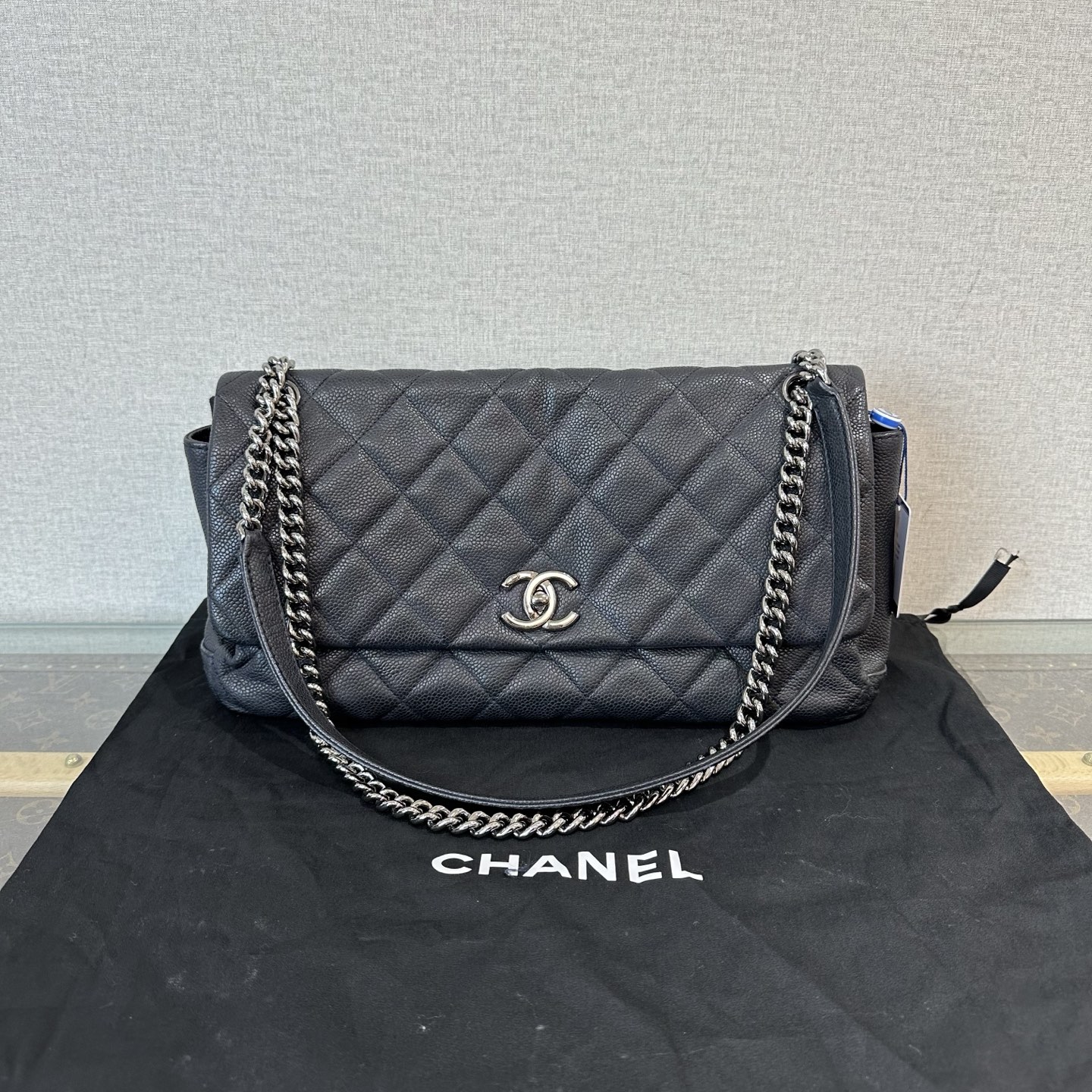 95新 Chanel/香奈儿 季节黑银荔枝纹牛皮cf机场单肩包 26296