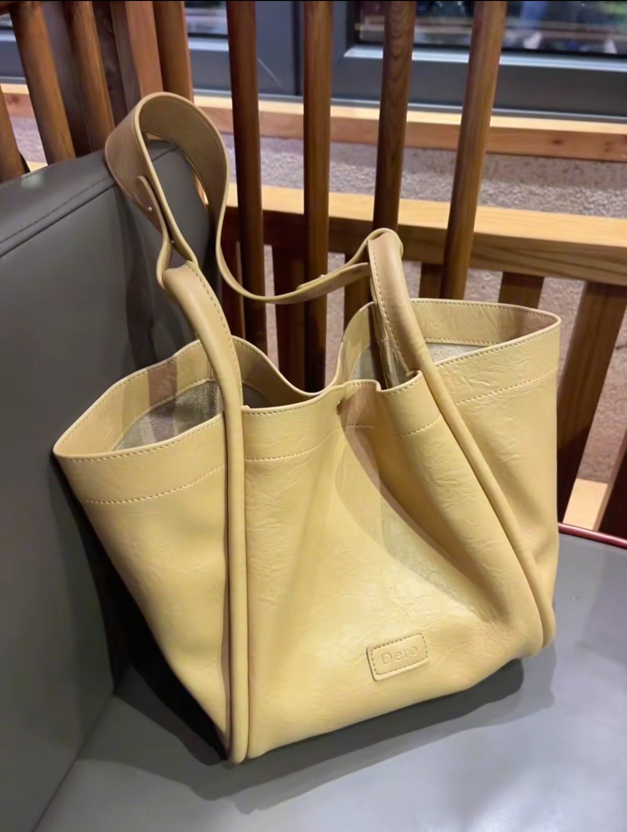 东家小众单肩斜挎时尚轻奢包包(D686-D750）