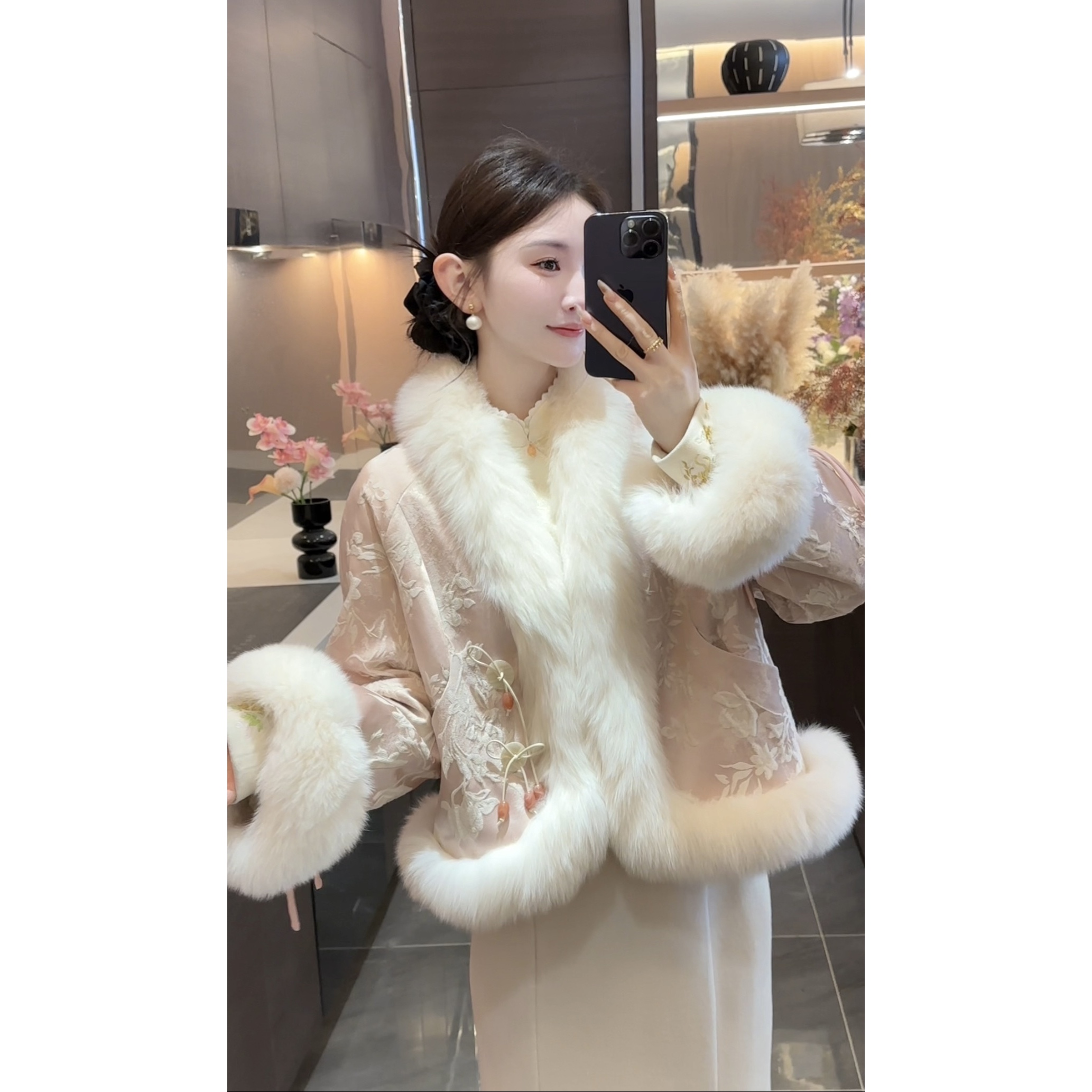 【周粥】【雪樱】2025冬季新款狐狸毛重工刺绣羽绒服预JJD5WT6846