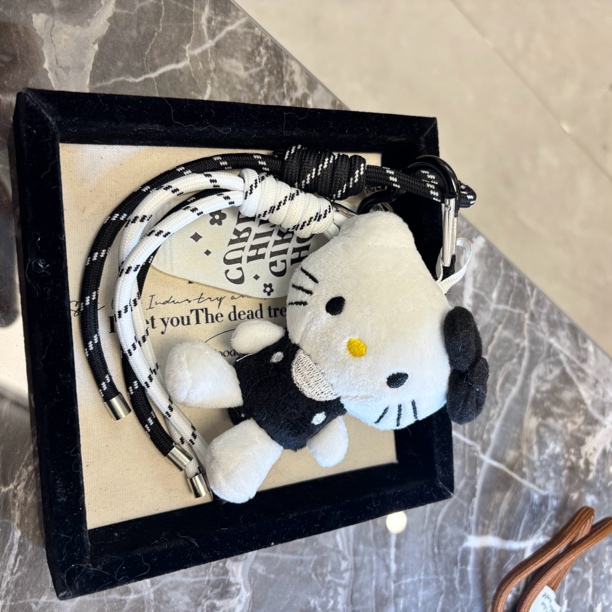 黑背心KT挂件YS023