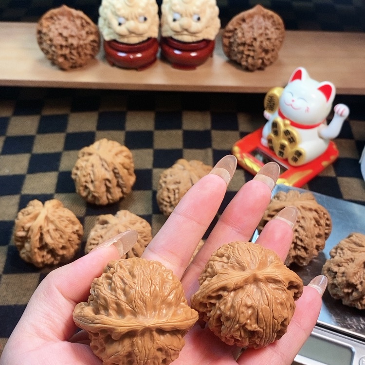 【闪购商品】桃核把件꧁****꧂宫灯。       