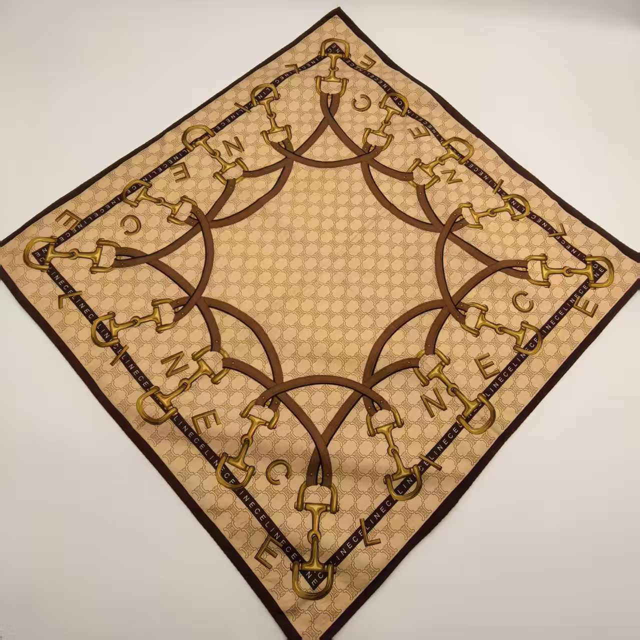 95新 Celine/思琳 海囤/思琳/丝巾/yy14232